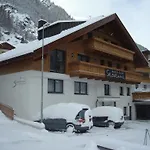 아파트 Garni Sesvenna