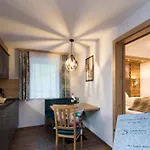 Garni Sesvenna Apartamento