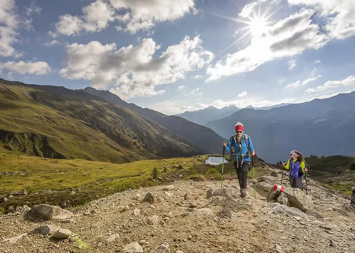 Garni Sesvenna شقة