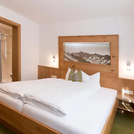 Garni Sesvenna Apartament Ischgl